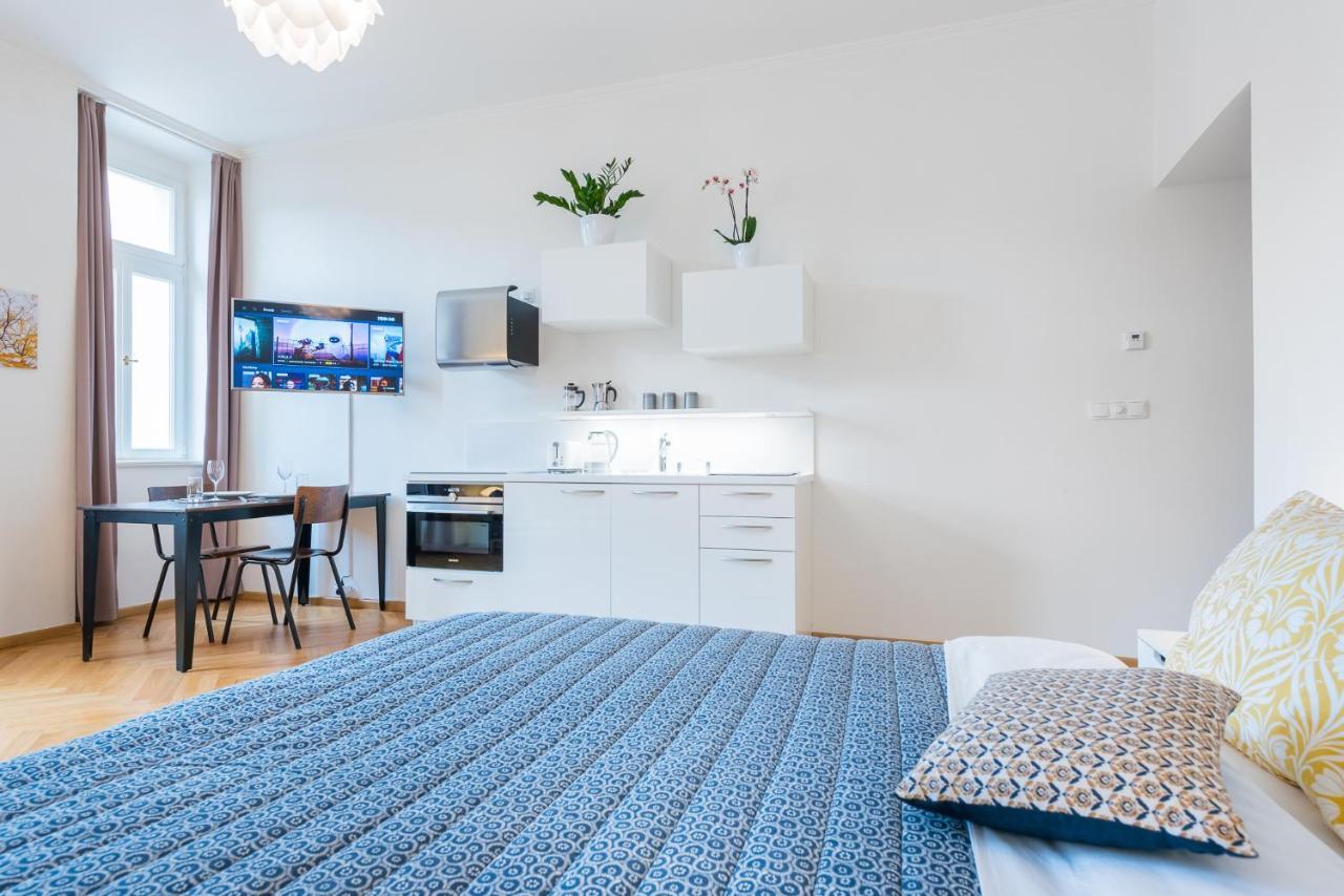 Beautiful Mala Strana Studio By Easybnb Прага Экстерьер фото
